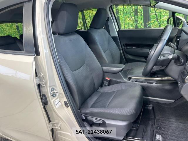 Toyota AQUA 2022-01 8360917-7