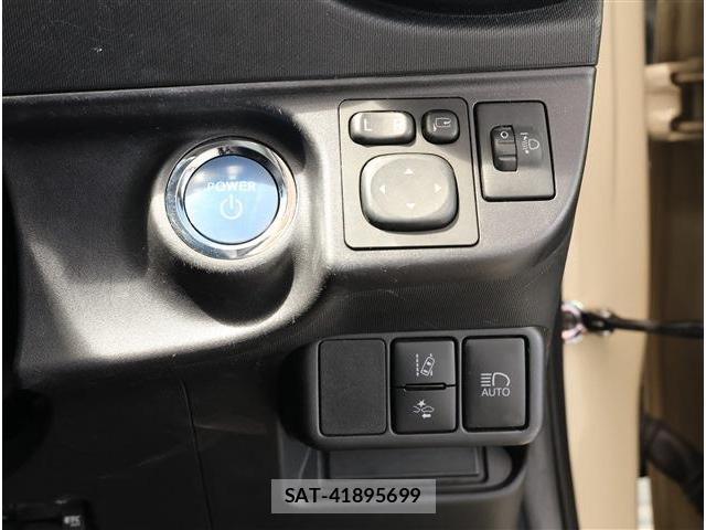 Toyota AQUA 2019-08 8361040-12