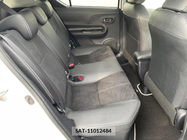 Toyota AQUA 2016-04 8361070-8