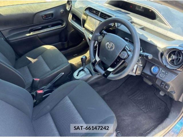 Toyota AQUA 2020-02 8361330-2
