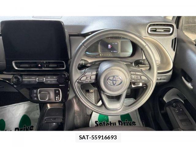 Toyota AQUA 2022-07 8361368-2