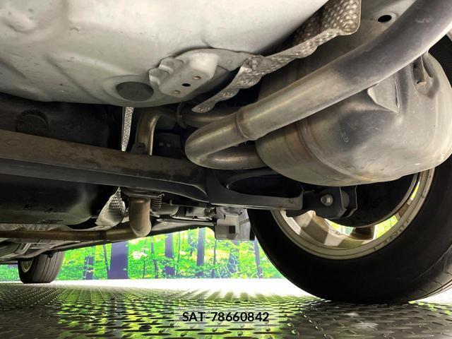 Toyota AQUA 2014-10 8361525-19
