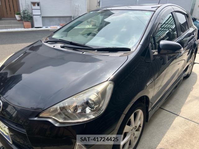 Toyota AQUA 2013-07 8361659-1