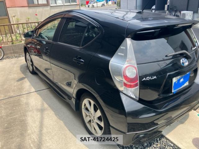 Toyota AQUA 2013-07 8361659-13