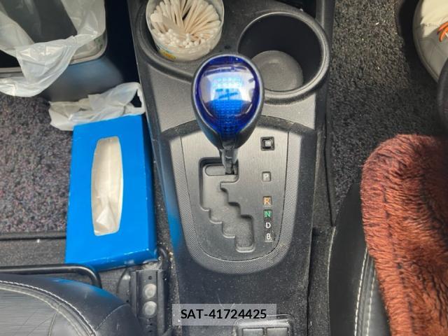 Toyota AQUA 2013-07 8361659-18