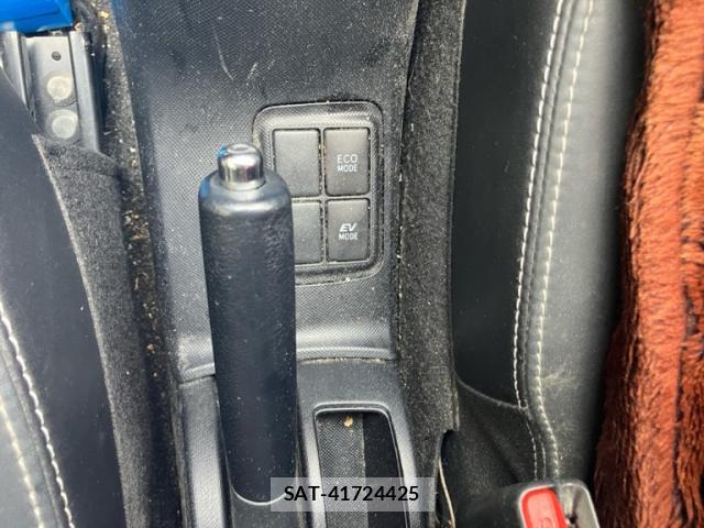 Toyota AQUA 2013-07 8361659-19