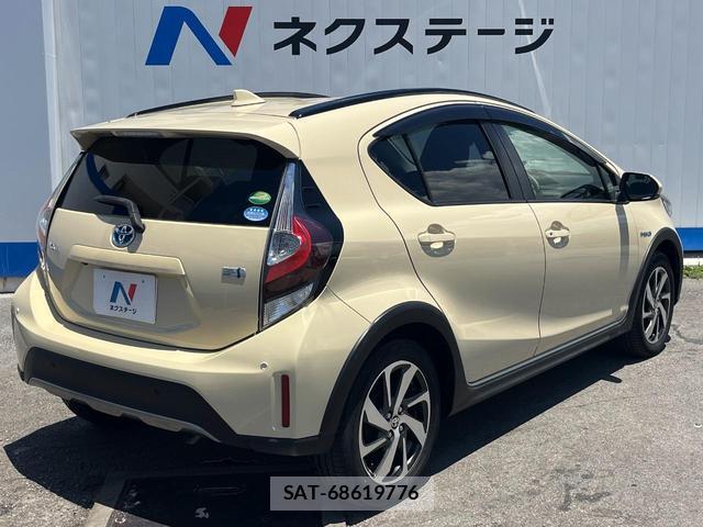 Toyota AQUA 2019-09 8361686-17
