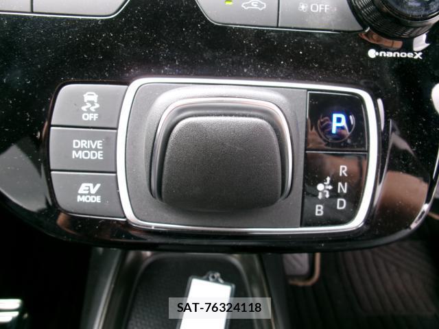 Toyota AQUA 2023-03 8361764-15