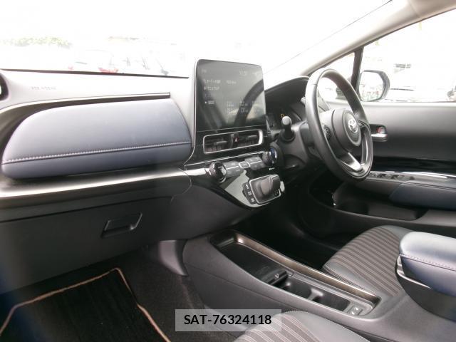 Toyota AQUA 2023-03 8361764-5