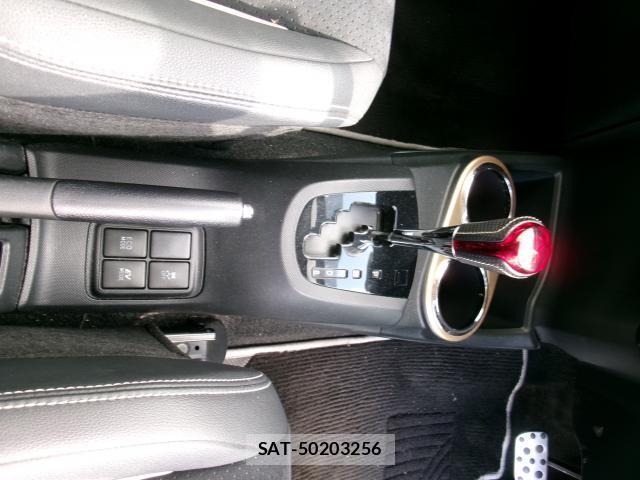 Toyota AQUA 2015-02 8361766-15