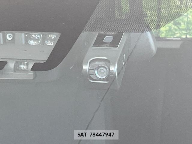 Toyota AQUA 2018-03 8361806-5