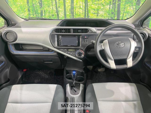 Toyota AQUA 2013-09 8361820-1