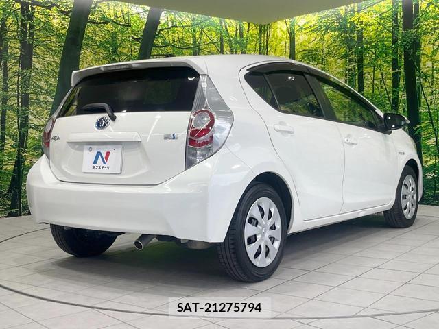 Toyota AQUA 2013-09 8361820-15