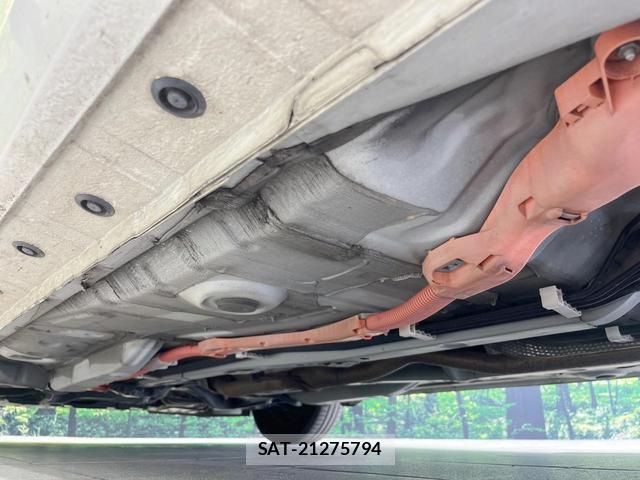 Toyota AQUA 2013-09 8361820-18