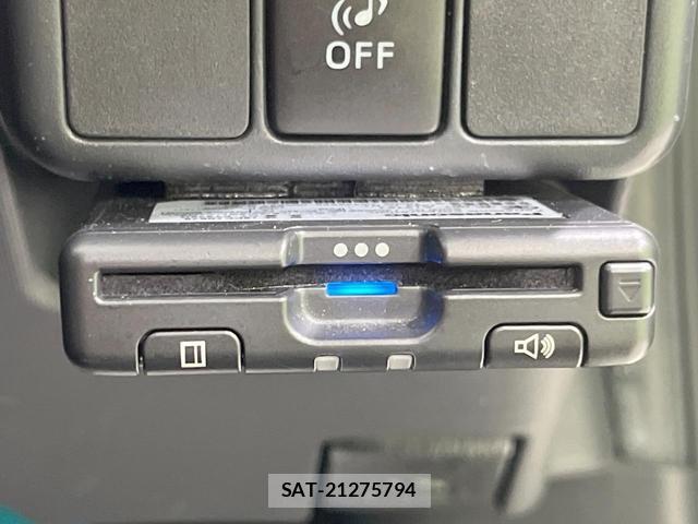 Toyota AQUA 2013-09 8361820-4