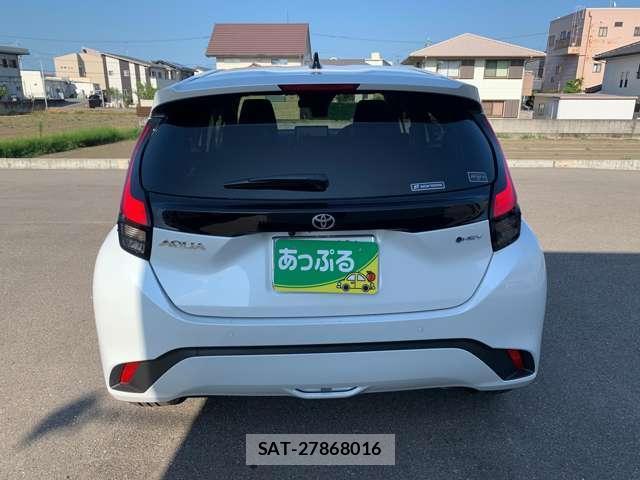 Toyota AQUA 2026-03 8361910-6
