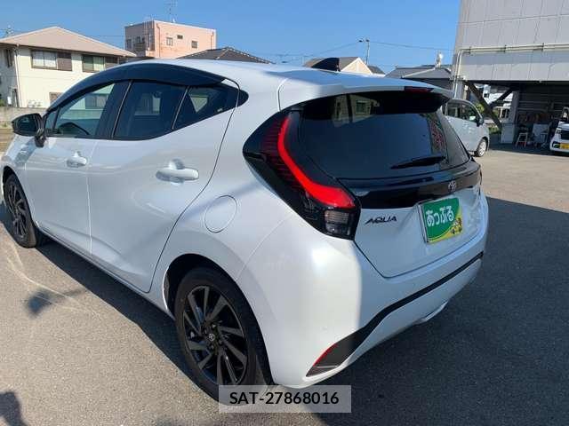 Toyota AQUA 2026-03 8361910-7