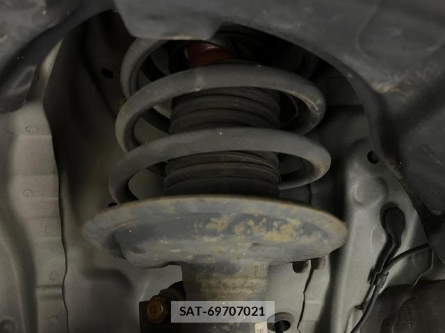 Toyota AQUA 2015-08 8361989-19