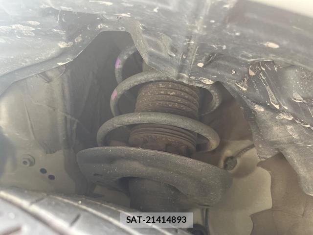Toyota AQUA 2022-10 8362037-19