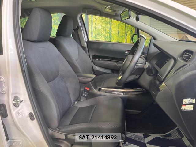 Toyota AQUA 2022-10 8362037-7