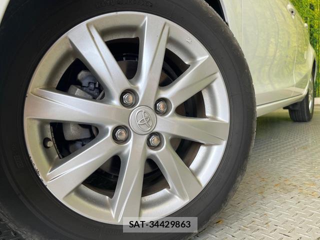 Toyota AQUA 2014-09 8362039-12