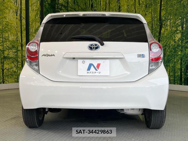 Toyota AQUA 2014-09 8362039-14