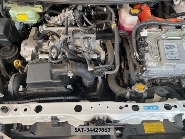 Toyota AQUA 2014-09 8362039-17