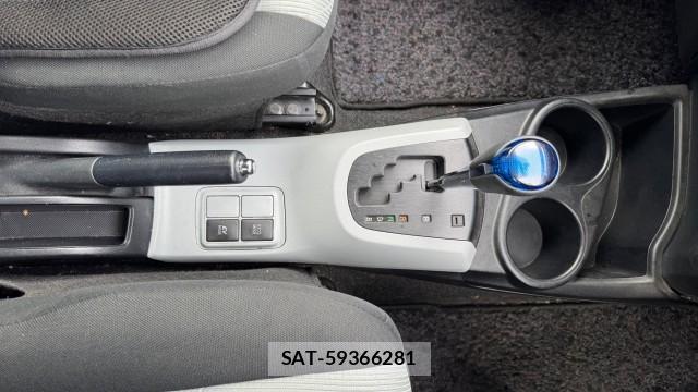 Toyota AQUA 2014-11 8362285-14