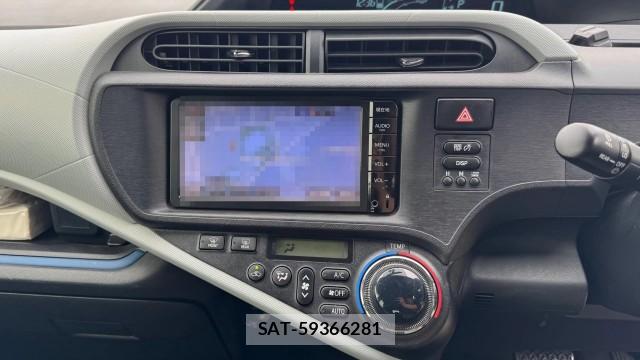 Toyota AQUA 2014-11 8362285-4