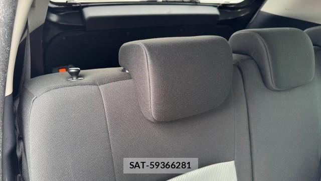 Toyota AQUA 2014-11 8362285-6