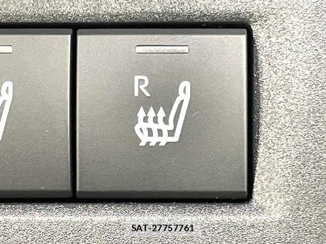 Toyota AQUA 2021-08 8362385-4