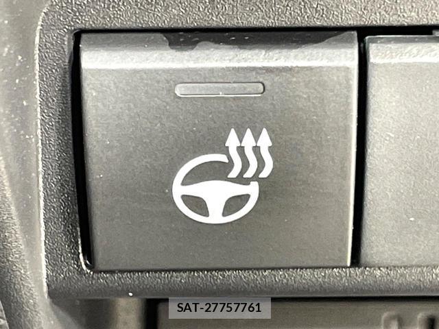 Toyota AQUA 2021-08 8362385-5