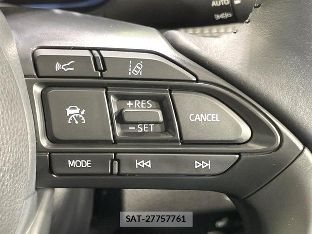 Toyota AQUA 2021-08 8362385-6