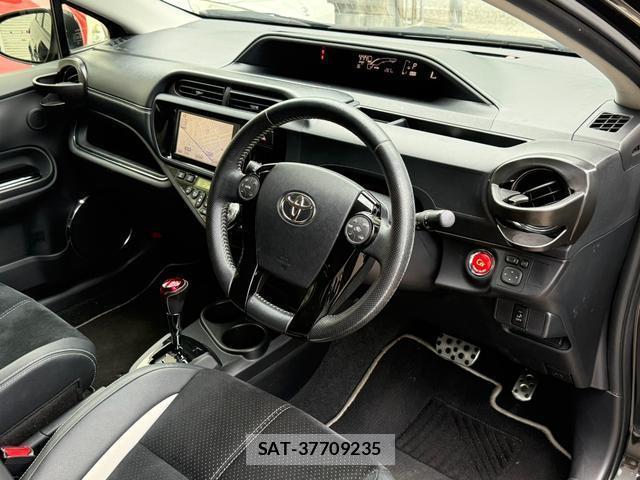 Toyota AQUA 2014-06 8362426-10
