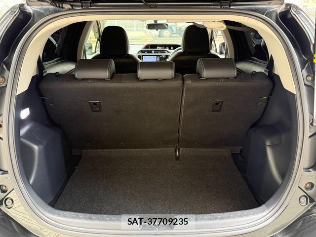 Toyota AQUA 2014-06 8362426-14