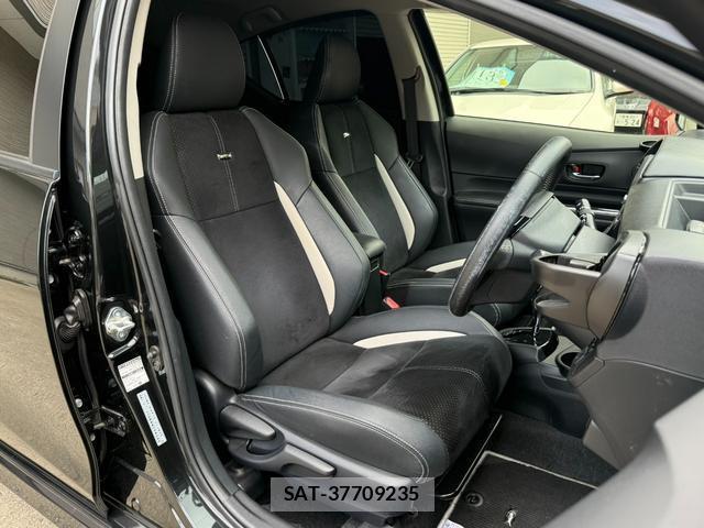 Toyota AQUA 2014-06 8362426-3