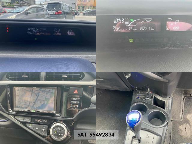 Toyota AQUA 2015-11 8362476-4