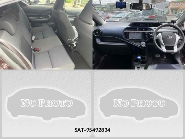 Toyota AQUA 2015-11 8362476-6