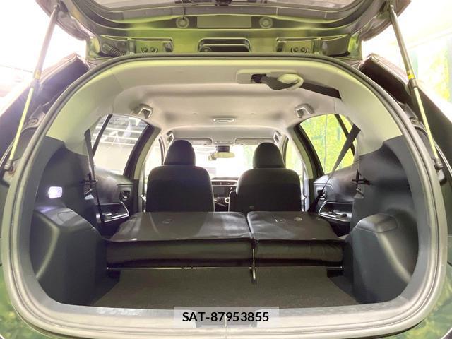 Toyota AQUA 2017-08 8362536-9