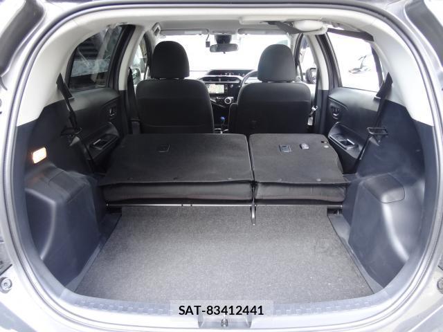 Toyota AQUA 2017-08 8362636-18