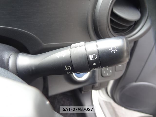 Toyota AQUA 2014-02 8362640-17