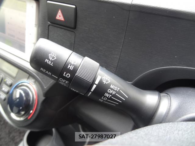 Toyota AQUA 2014-02 8362640-18