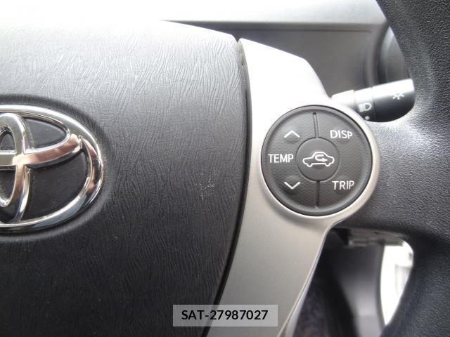 Toyota AQUA 2014-02 8362640-19
