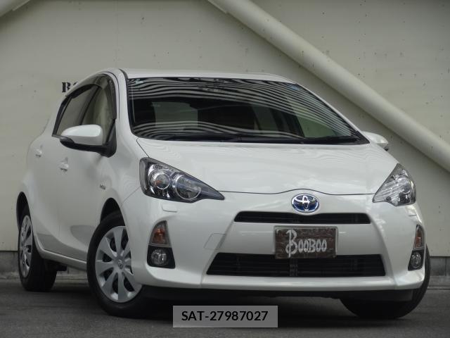 Toyota AQUA 2014-02 8362640-3