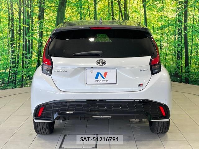 Toyota AQUA 2024-10 8362652-14