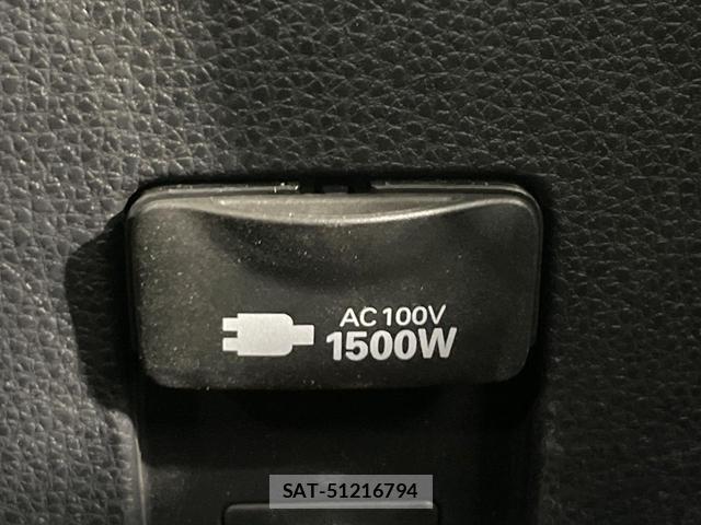 Toyota AQUA 2024-10 8362652-6