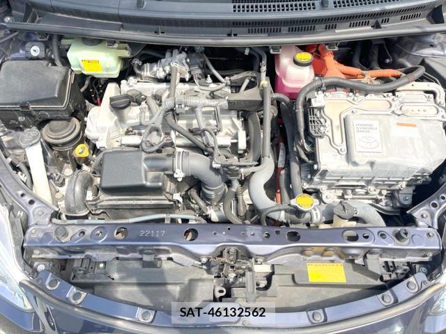 Toyota AQUA 2015-04 8362690-17