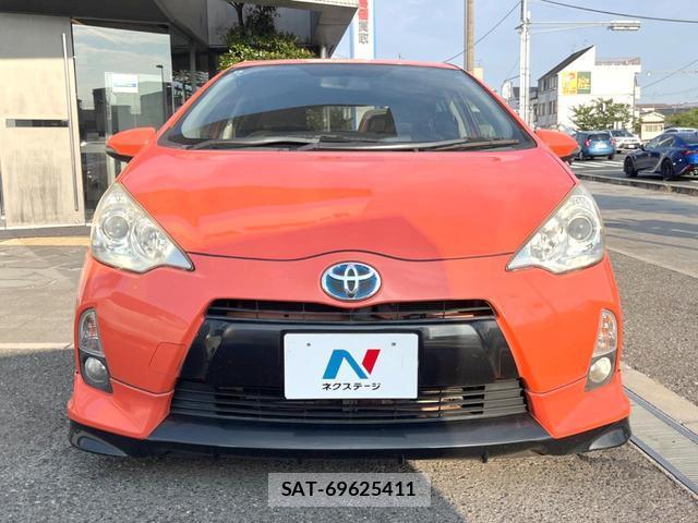 Toyota AQUA 2013-08 8362696-12