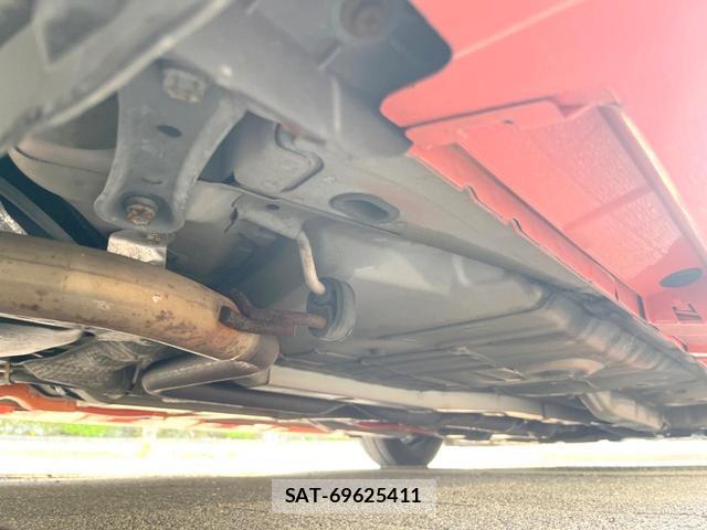 Toyota AQUA 2013-08 8362696-18