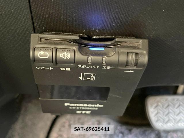 Toyota AQUA 2013-08 8362696-4